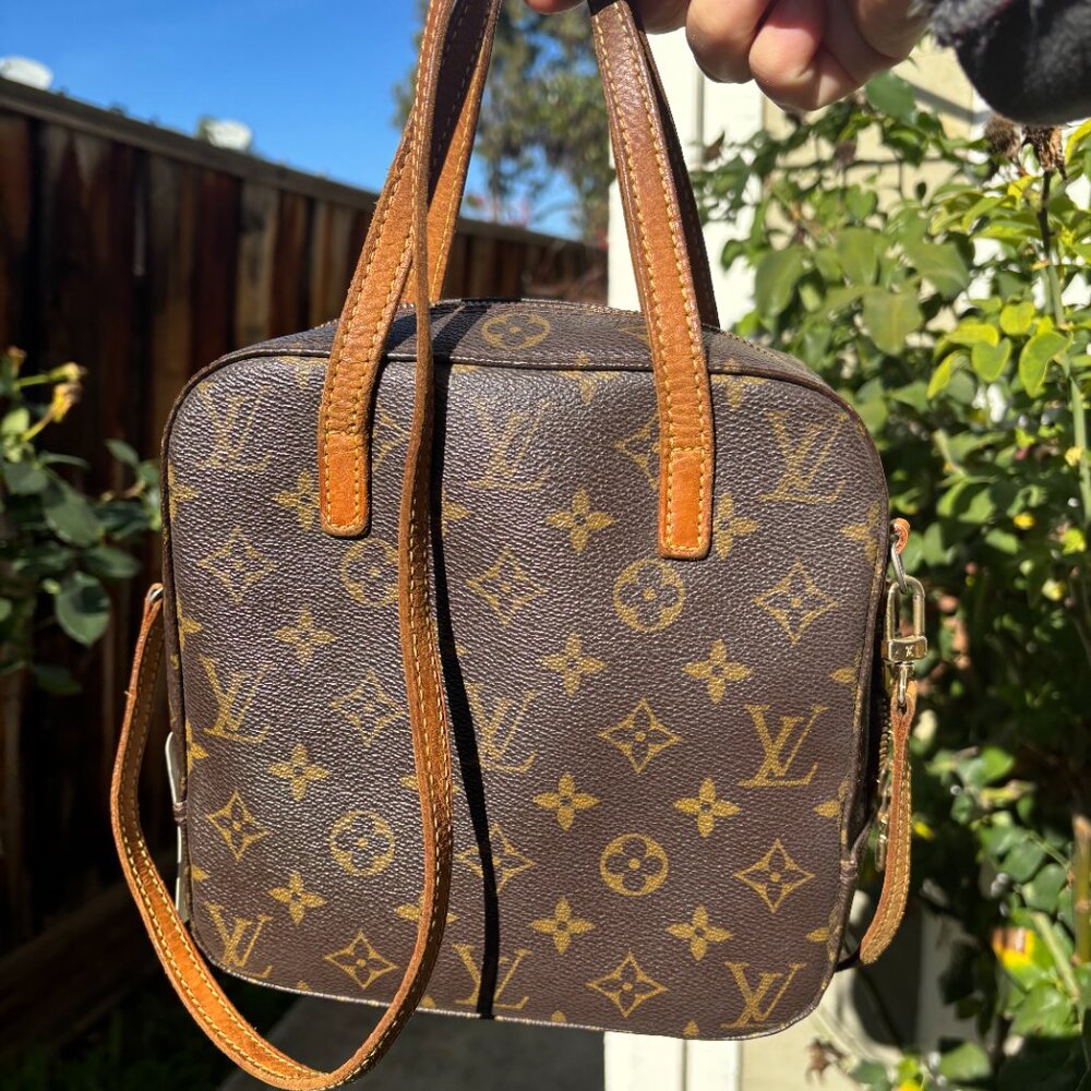Authentic Louis Vuitton crossbody bag